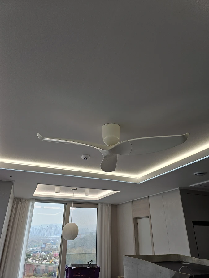 강남 서초 간접조명 시공 후 — 청담 르엘 / 고급펜던트조명 / 허먼밀러 / 에어라트론 / 전선 없는 곳에 조명 설치하기