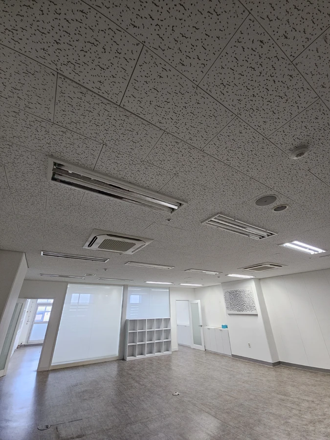 시공 전 — 서울 아파트 간접조명 설치